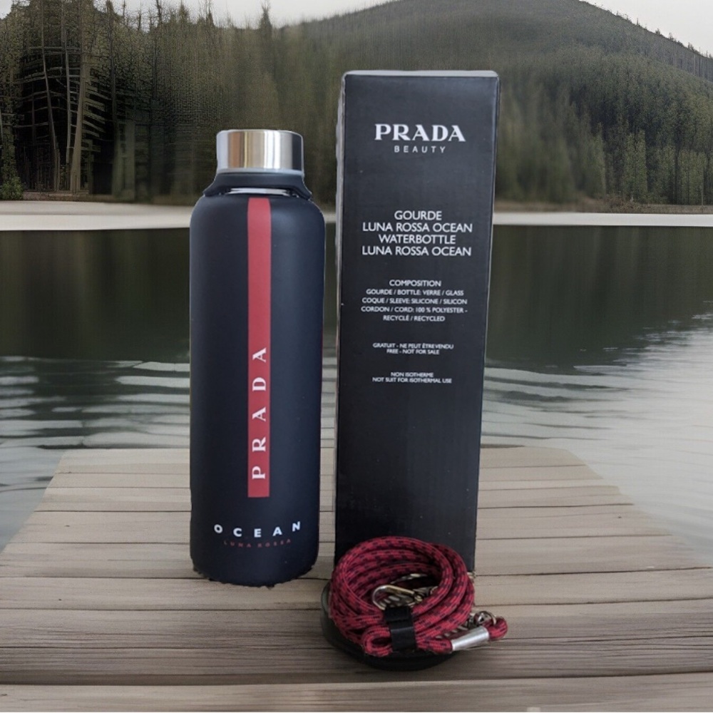 Prada - Picture 3 of 5
